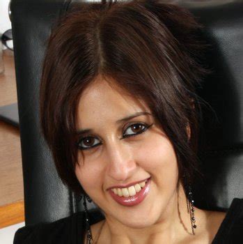 zarina masood|Zarina Masood Profiles